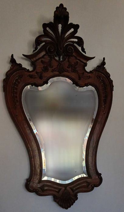 Vende-se mobilia de quarto completa estilo D. Joao V