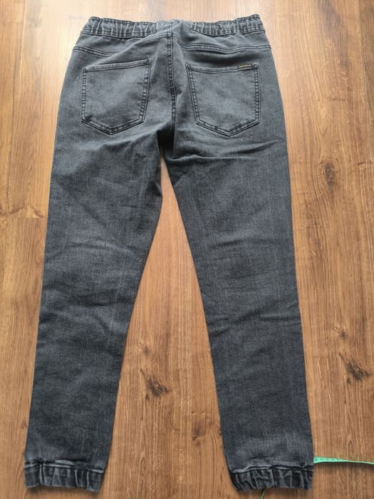 Joggery Sinsay rozm 30