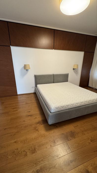 Продаж квартири в будинку по вул. Коновальця 120