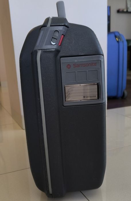 Walizka Samsonite pancerna ok, 40 litrów