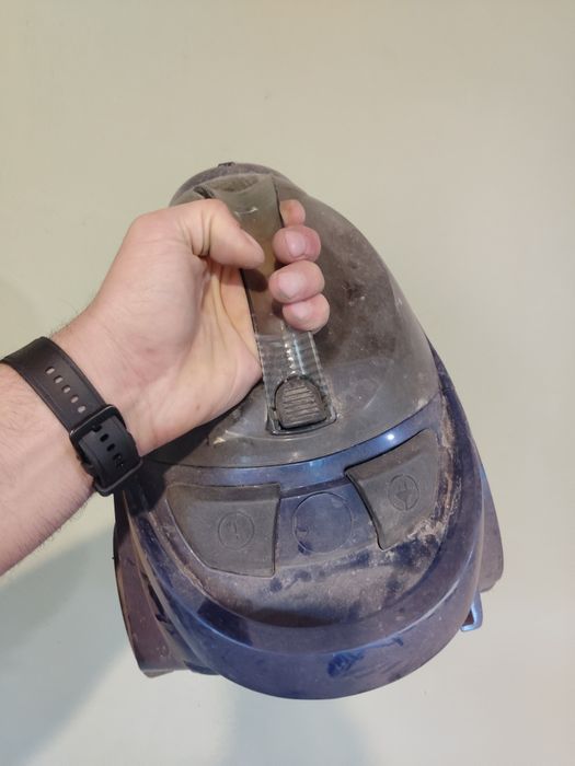 Пылесос elenberg vcc912