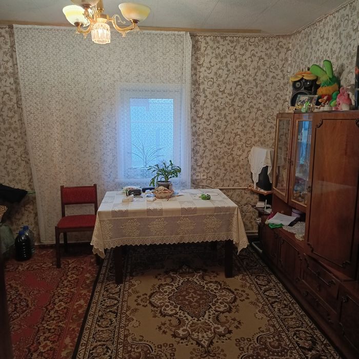 Продається будинок в центрі міста