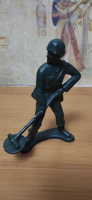 Фігурки, солдатики