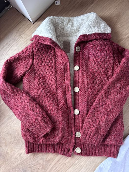 Ciepły sweterek na guziki
