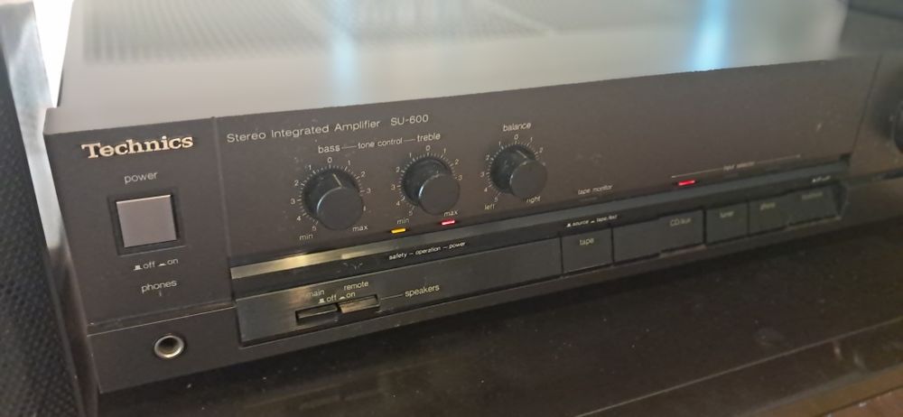 wzmacniacz vintage Technics SU-600.