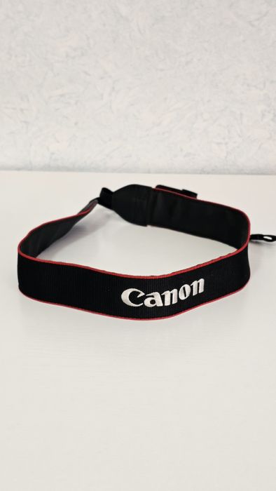 Canon 77D + 18-55mm +55-250mm