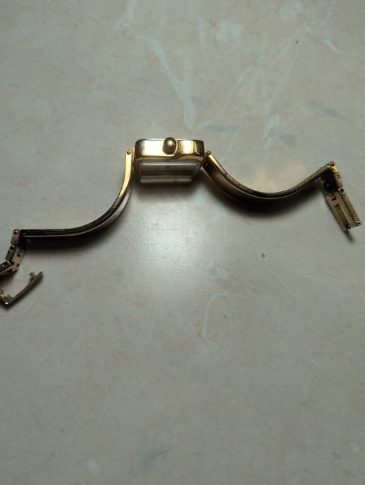 Жіночий наручний годинник "Луч", працюючий.