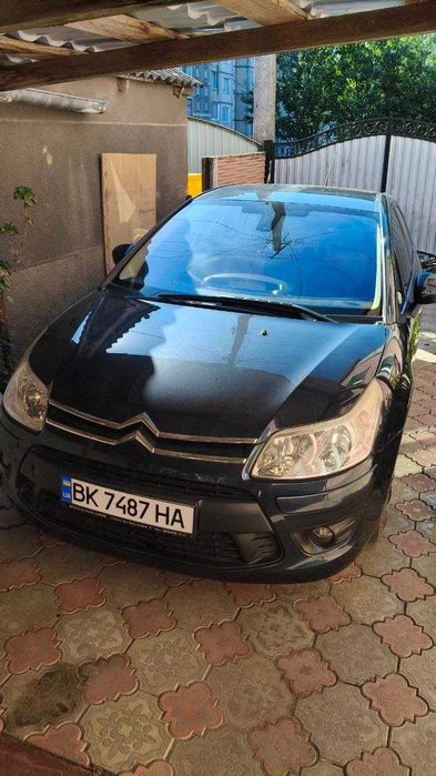 Продаж Citroen C4 2010 1.4 бензин