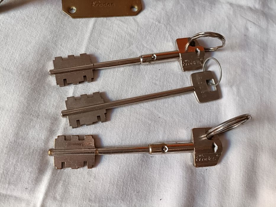 Fechadura 3 trancas 50€