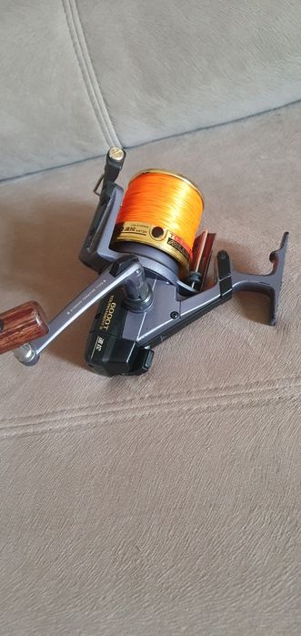 Kołowrotek daiwa tournament s6000T
