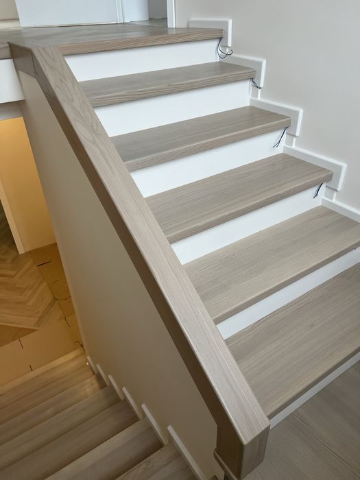 Дерев‘яні сходи.