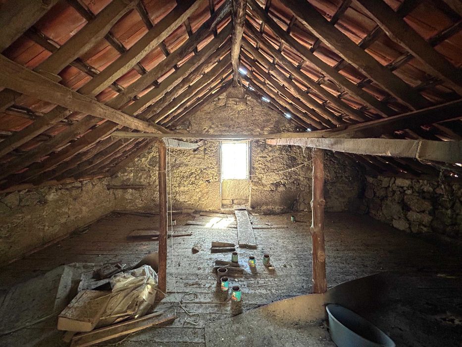 Casa em aldeia - Algodres