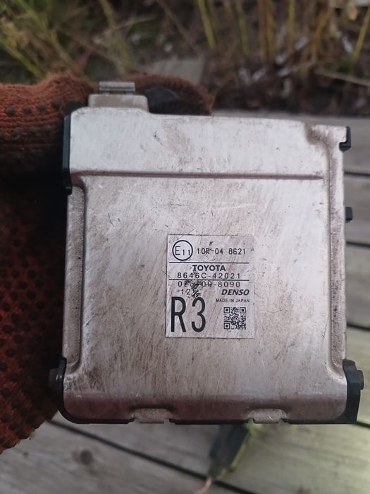 Камера передня тойота Rav4