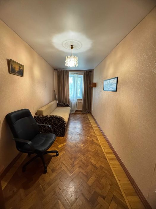 Продам 3-х квартиру Павлово Поле, метро 23 Августа, ул. Клочковская