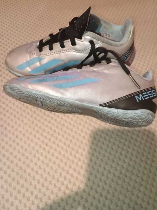 Halówki piłkarskie chłopięce rozmiar 29