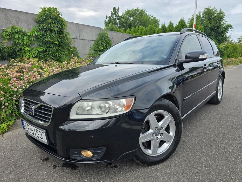 Volvo V50