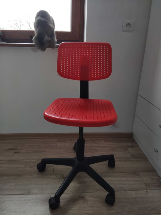 Krzesło biurowe dla dziecka