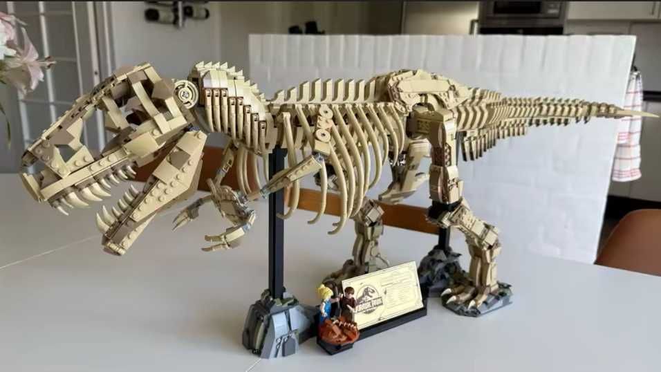 Construção Jurassic Park: Esqueleto T-Rex (Edição Colecionador)