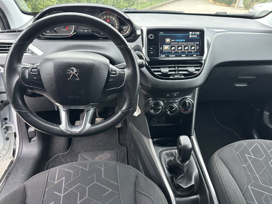 Peugeot 2008 1.2 Puretech Style 30K KM