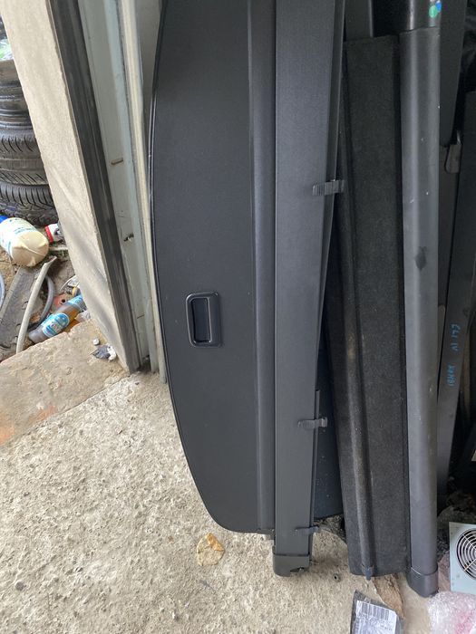 Шторка багажника audi q7 2005-2015рік