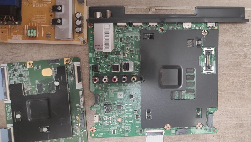 Запчасти + пульт Samsung UE55JU5050U  4K Ultra HD LED Smart TV