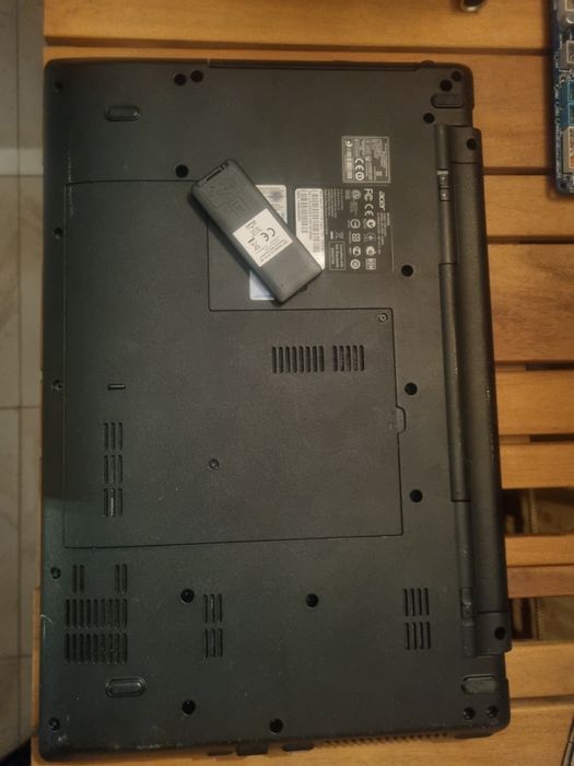 Acer Aspire 7250 uszkodzony
