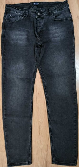 Czarne męskie spodnie jeansy slim fit