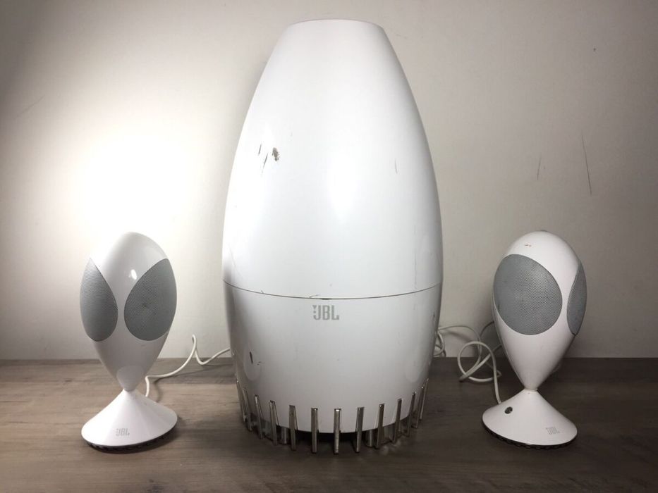 JBL white speakers Alien aproach