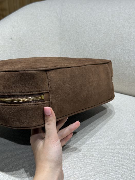 Сумка Miu Miu Chocolate Suede Beau Top-Handle Bag