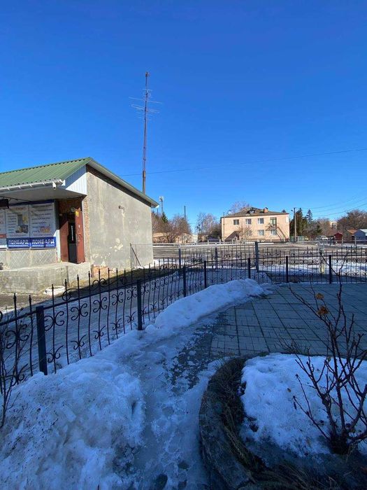 Продам приміщення смт Володарка