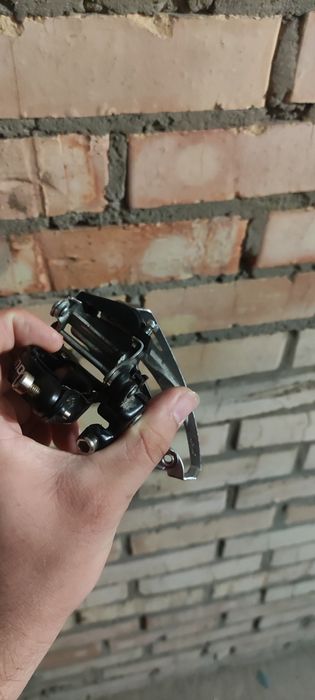 Передній переключатель швидкостей Shimano turney