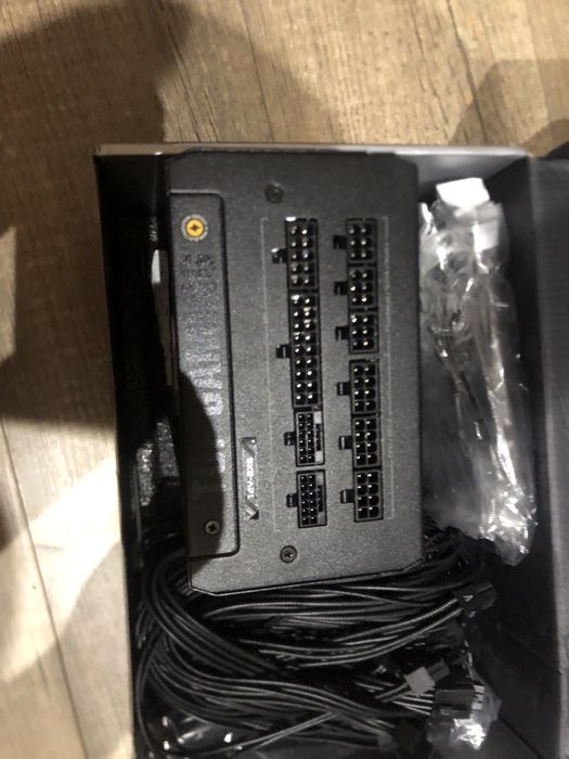 Блок живлення asus tuf gaming 1200w gold