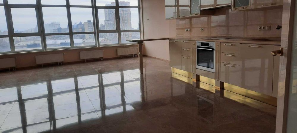 Продаж 3к квартири на Печерську