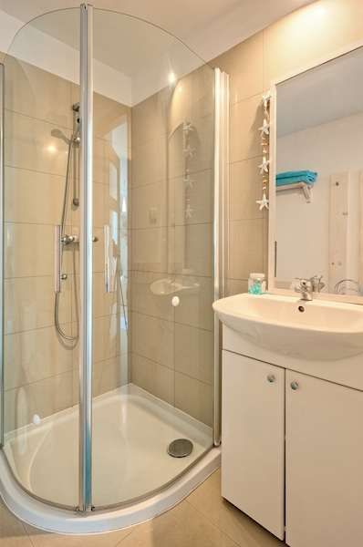 WAKACJE w ROWACH DOMKI , Cena od 220zł za dobę, nad  morzem ,Wakacj