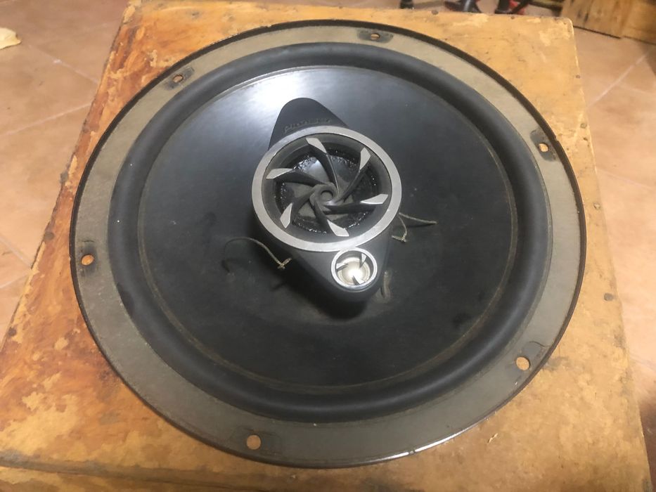 Colunas Pioneer 400 w