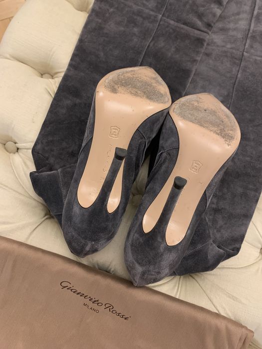 GIANVITO ROSSI piękne długie kozaki , zamsz, szare