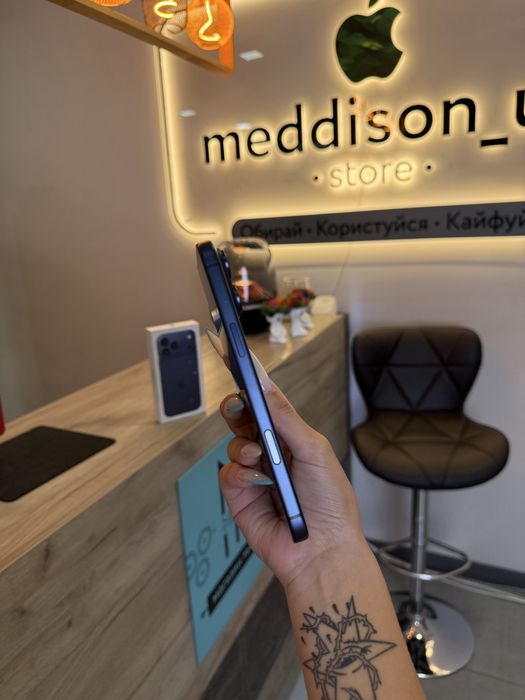 Iphone 17 Pro Max 256 Gb Deep Blue 100% Акб Розстрочка Обмін Магазин