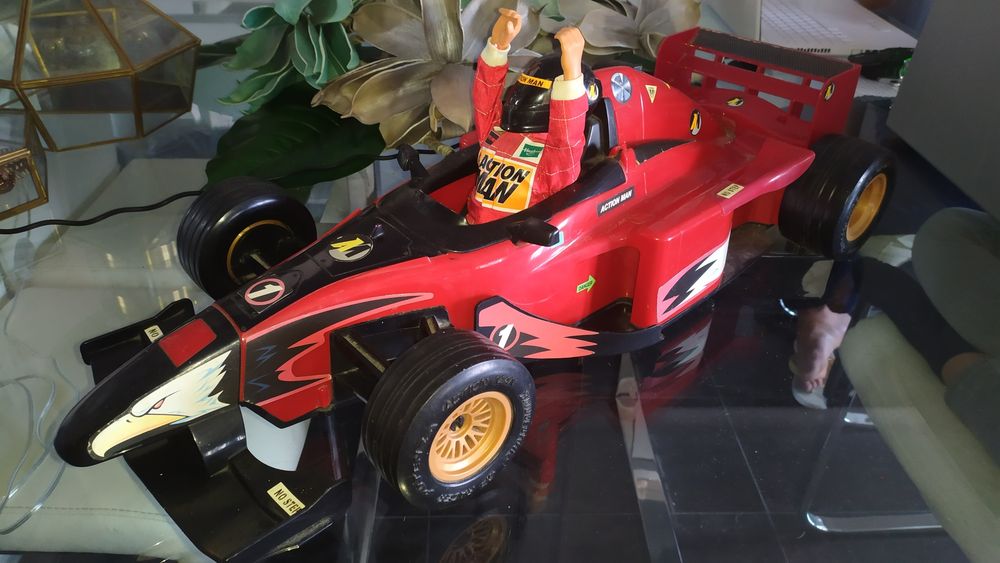 Action man fórmula 1  boneco + carro de 67 cm