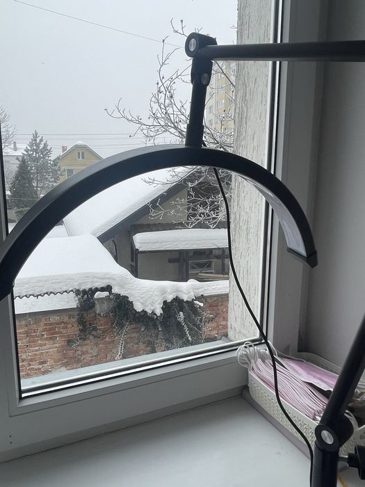 Манікюрна лампа нова