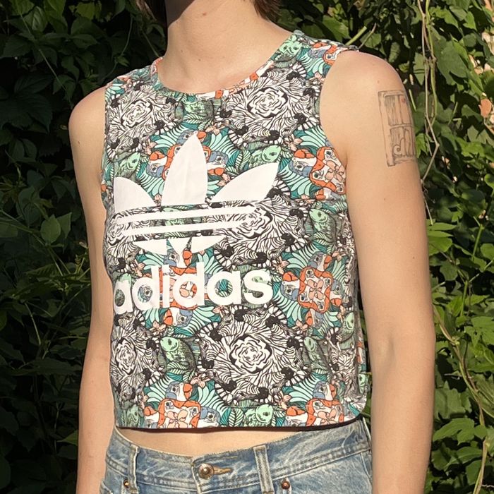 Коротка футболка без рукавів / майка