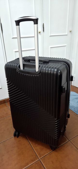 4 Malas de Viagem de 23kg com Capa de Proteção