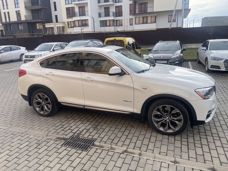 BMW X4 2.0 бензин