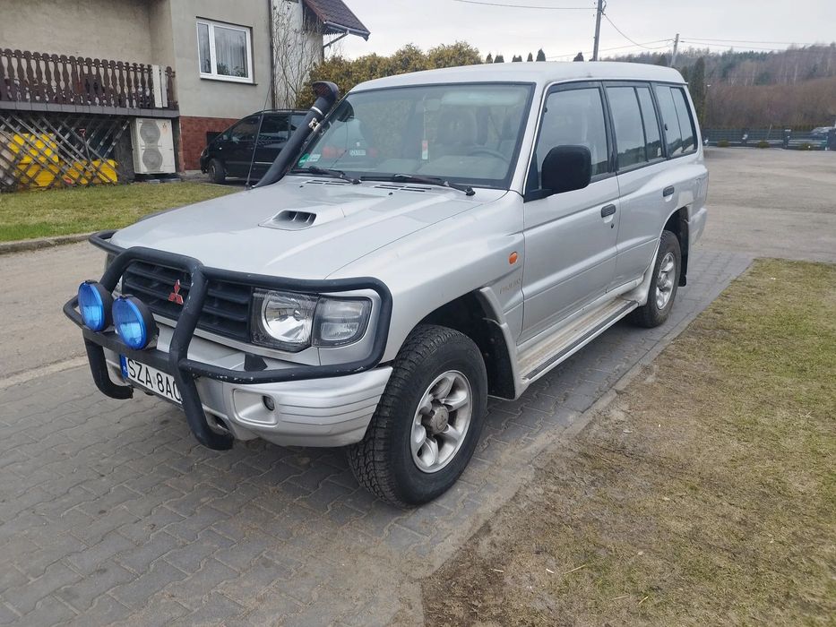 Mitsubishi Pajero Mitsubishi Pajero 2 2.8 klima , 7 osobowy, hak