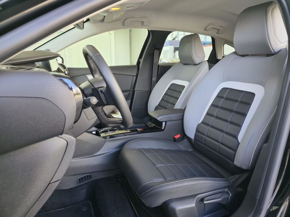 Citroën C4 Hybrid 145 MAX