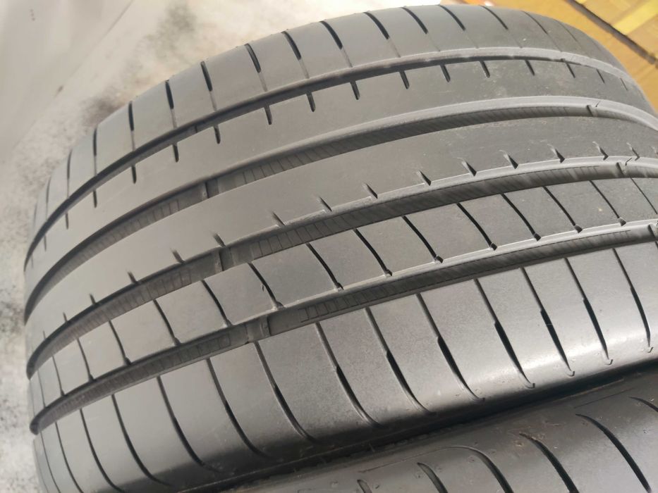 Шини 2шт літні r19 255 35 GoodYear RunFlat в ідеалі на BMW