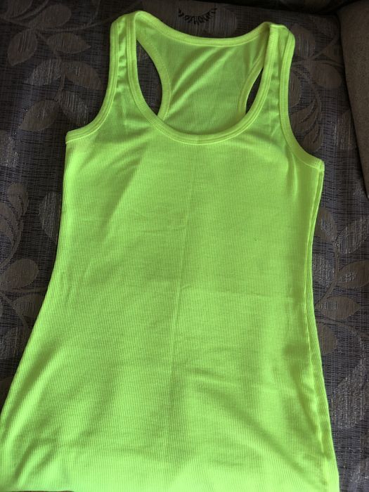 Неонова майка