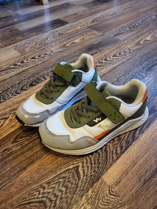 Buty Vty 33r dla chłopca