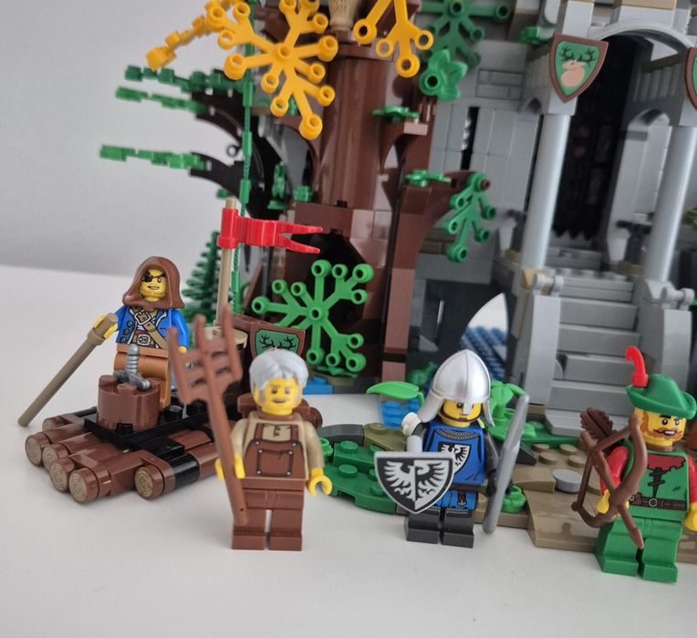 Lego 910001 BrickLink  Castle Zamek w lesie