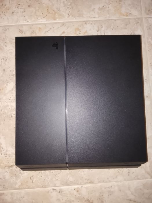 PS4+2 comandos 200€
