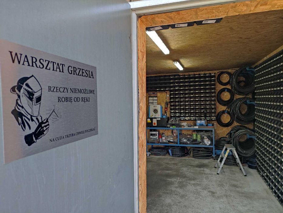 Zakuwanie węży hydraulicznych oraz usługi spawalnicze